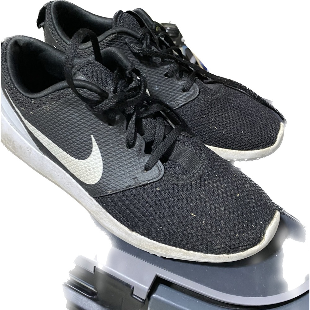 Boys Nike roshe golf shoe 7Y